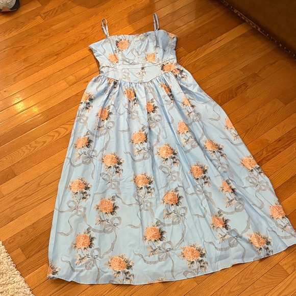 Dresses & Skirts - Light Blue Floral Maxi Dress with Peach Rose Print